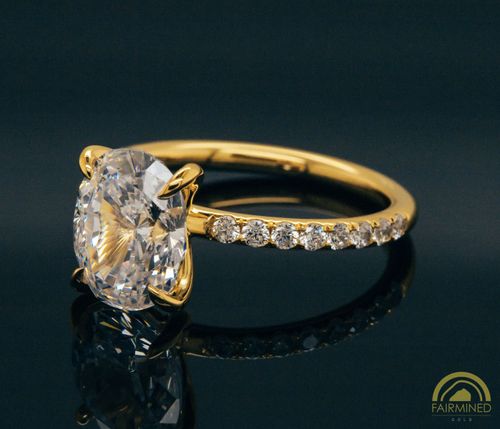 Alternate view of Oval Diamond Pavé Engagement Ring Semi-Mount in Fairmined Yellow Gold from RIVA Precision