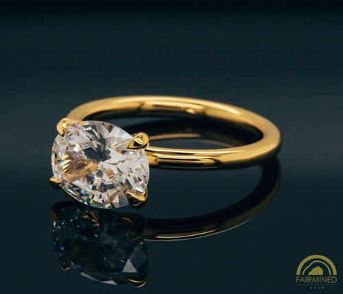 Alternate view of East-West Oval Diamond Solitaire Engagement Ring Mounting in Fairmined Yellow Gold from RIVA Precision