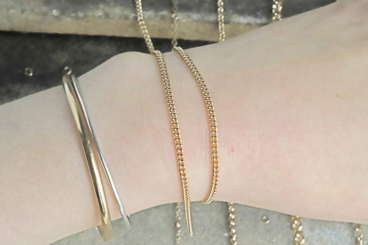 2.2mm Curb Chain in Fairmined Gold by the Inch