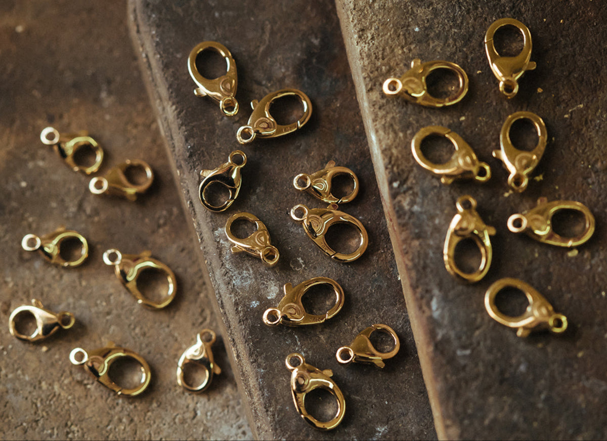 Lobster Claw Clasp in Fairmined Gold RIVA Precision