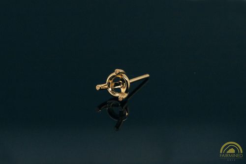 Photo of 5mm Round 3-Prong Fairmined Gold Stud Earring Mounting from RIVA Precision