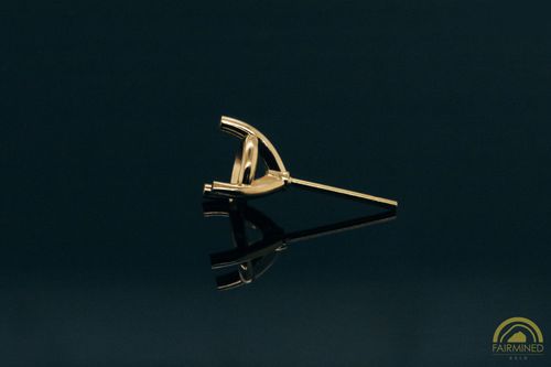 Photo of 6.7mm Round 3-Prong Fairmined Gold Stud Earring Mounting from RIVA Precision