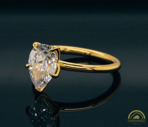 Alternate view of Pear-Shaped Diamond Solitaire Engagement Ring Mounting in Fairmined Yellow Gold from RIVA Precision