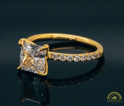 Alternate view of Princess Cut Diamond Pavé Engagement Ring Semi-Mount in Fairmined Yellow Gold from RIVA Precision