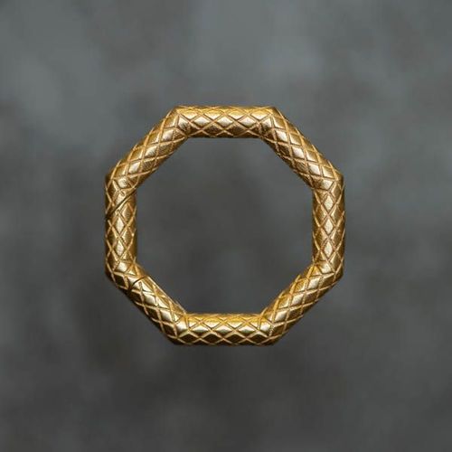 Octagonal Invisible Clasp in snakeskin textured yellow gold from RIVA Precision