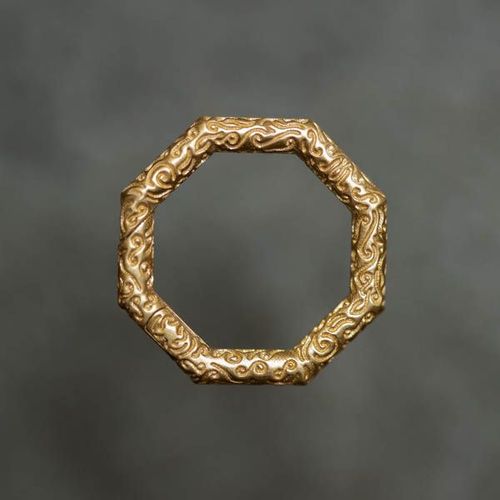 Octagonal Invisible Clasp in wormwood textured yellow gold from RIVA Precision